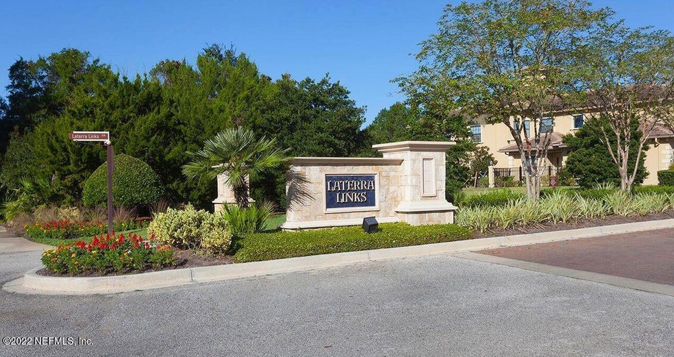 Laterra Links entrance
