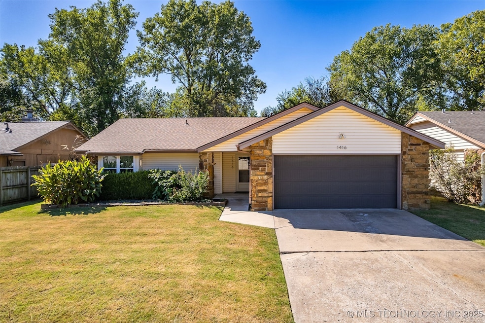 1416 N Juniper Place, Broken Arrow, OK 74012 - photo 1