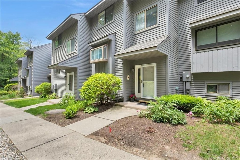 274 Conestoga Way, Glastonbury, CT 06033 - photo 1