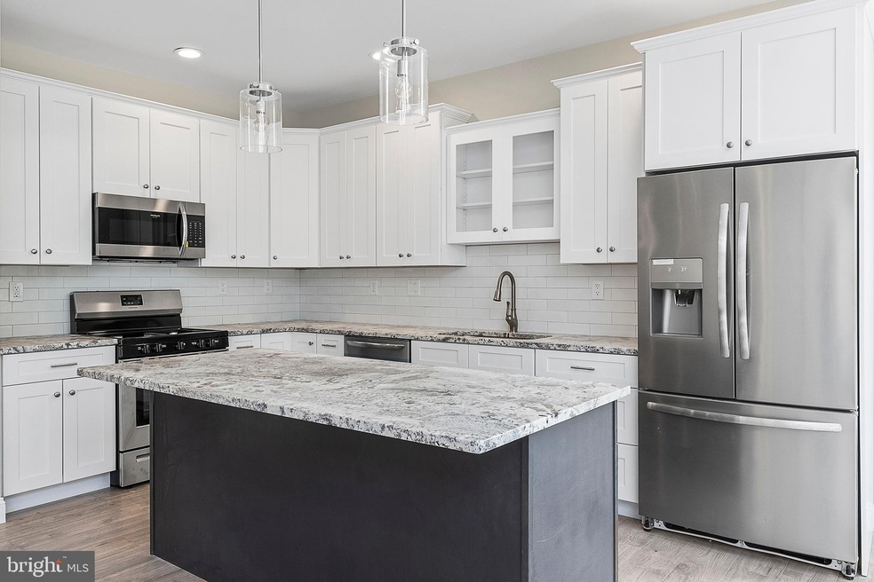 127 Meadow View Ln, Lansdale, PA 19446 - photo 1