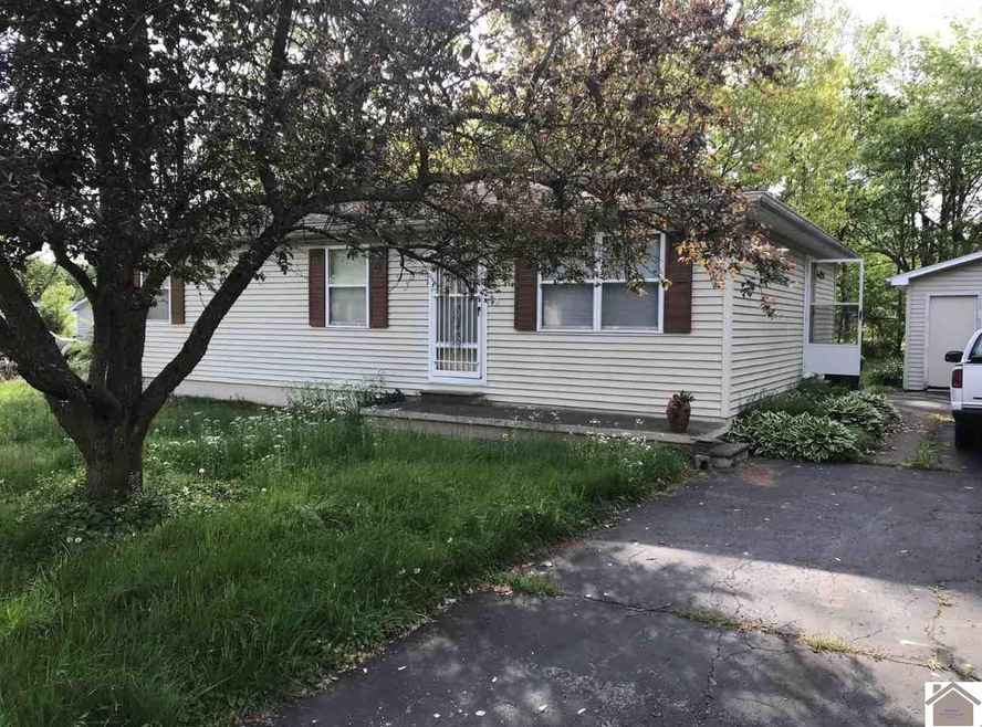 405 Pineridge Dr, Hopkinsville, KY 42240 - photo 1