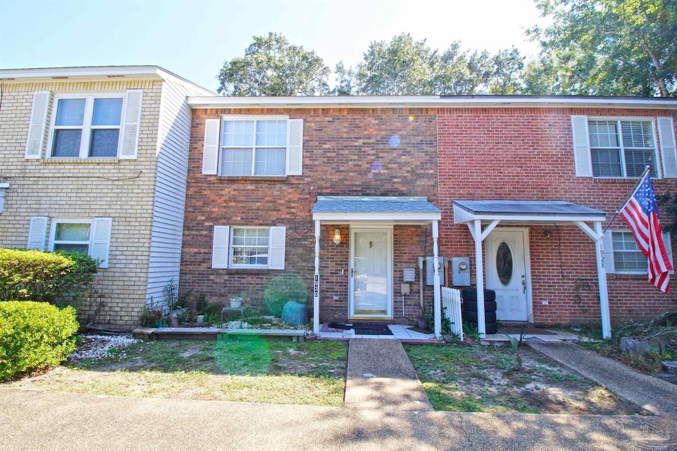 For Rent $1,325/month • Co-Listing Agent