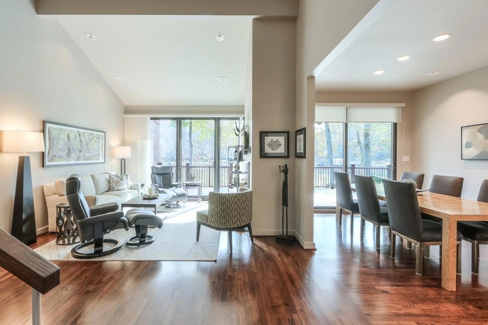 Open and bright with amazing views to the Chatthoo