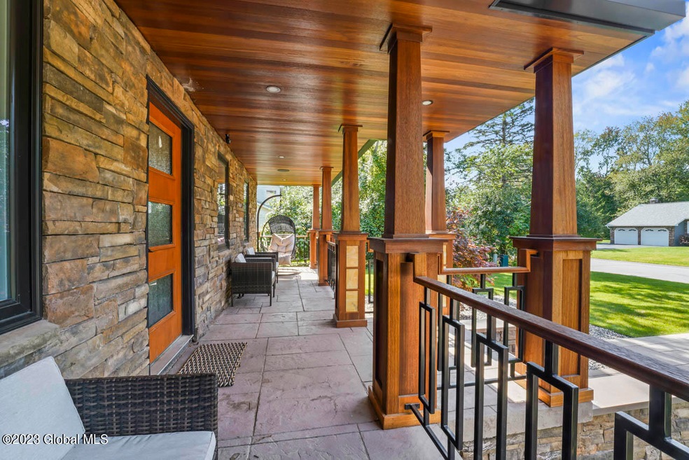 770 Huntingdon Dr, Schenectady, NY 12309 - photo 1