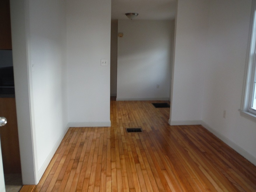 243 Main St unit 3, Rutland, MA 01543 - photo 1