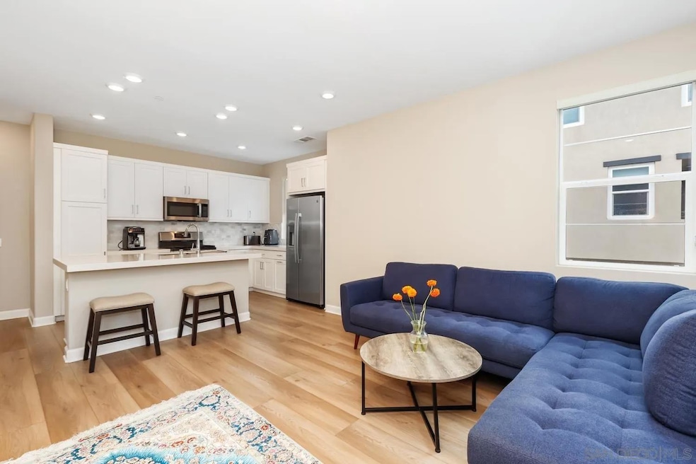 1227 Sunrise View unit 105, Escondido, CA 92029 - photo 1