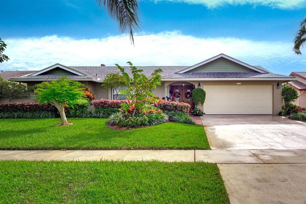 9192 Edgemont Ln, Boca Raton, FL 33434 - photo 1