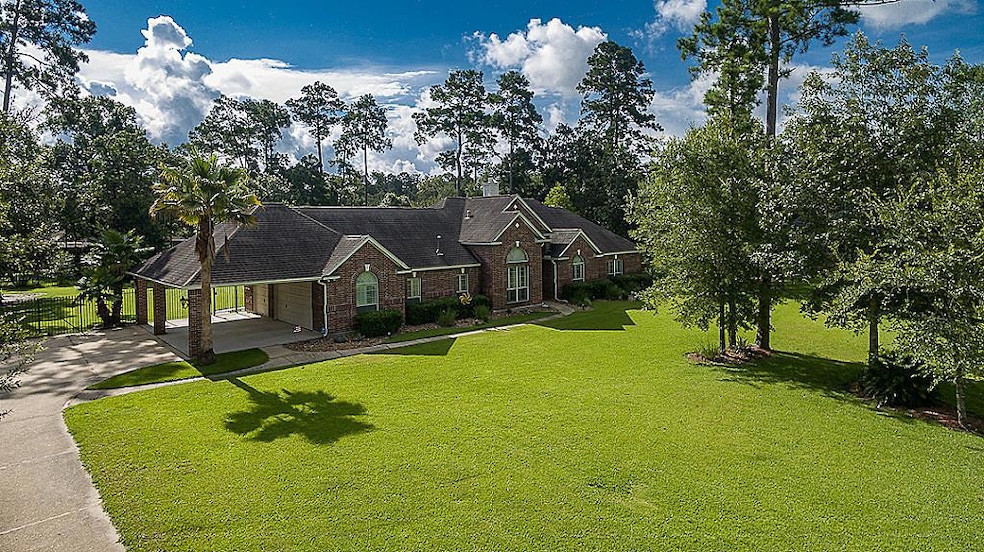 11963 White Oak Lnd, Conroe, TX 77385 - photo 1