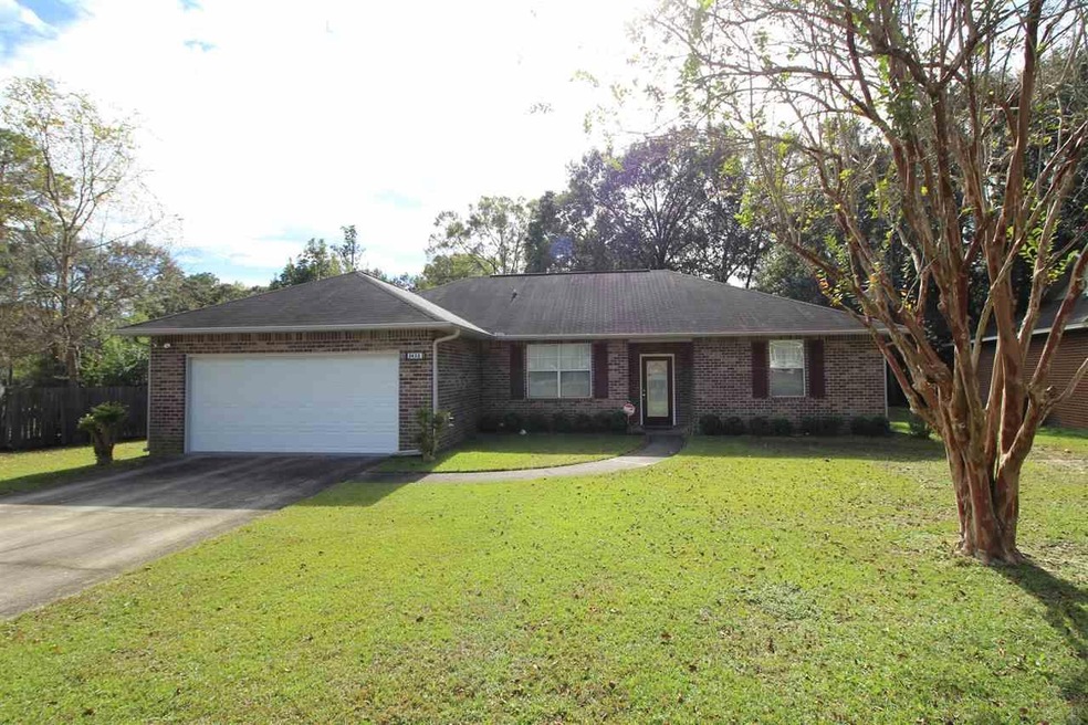 3432 Holt Cir, Pensacola, FL 32526 - photo 1