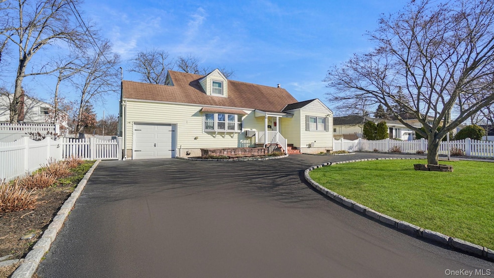 For Sale $699,000 • Co-Listing Agent