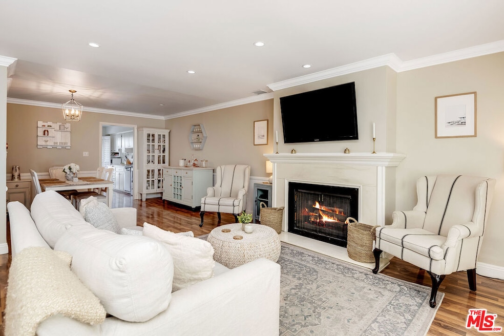 4443 Saugus Ave unit 3, Sherman Oaks, CA 91403 - photo 1