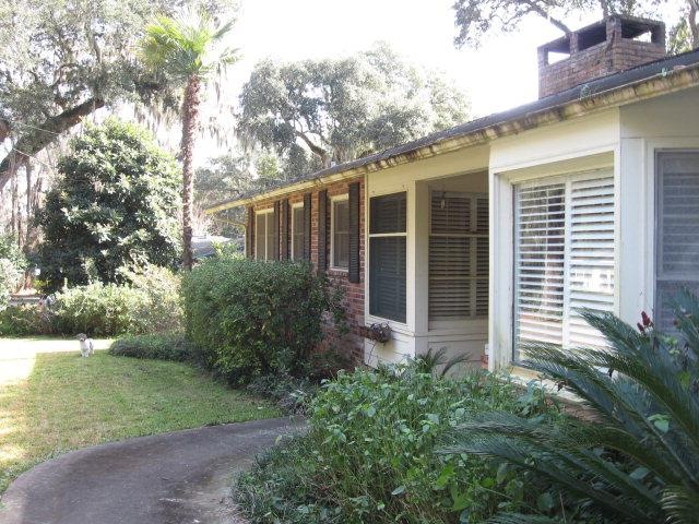 104 Silver Lake Rd, Saint Simons Island, GA 31522 - photo 1