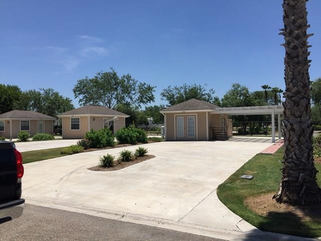 4001 Lark Dr, Mission, TX 78572 - photo 1