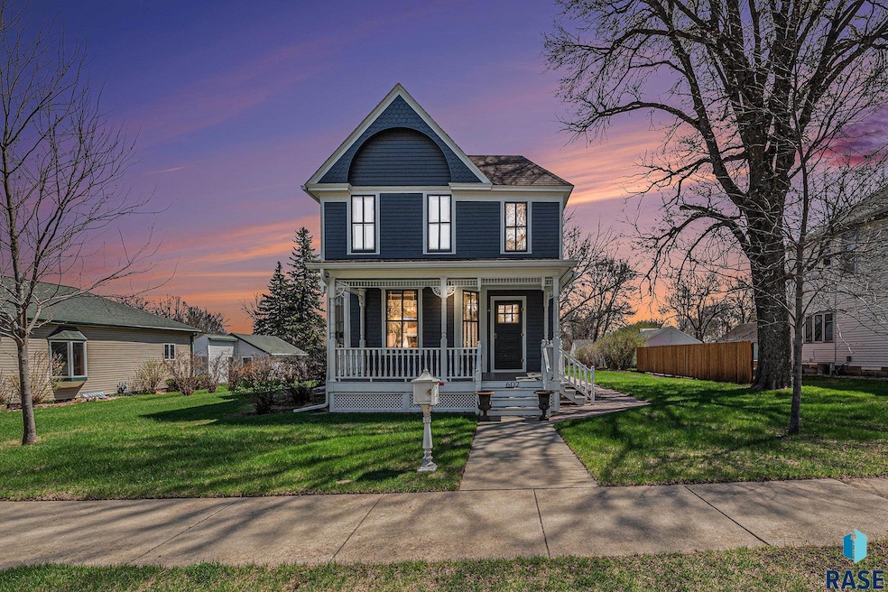 Sold $389,900