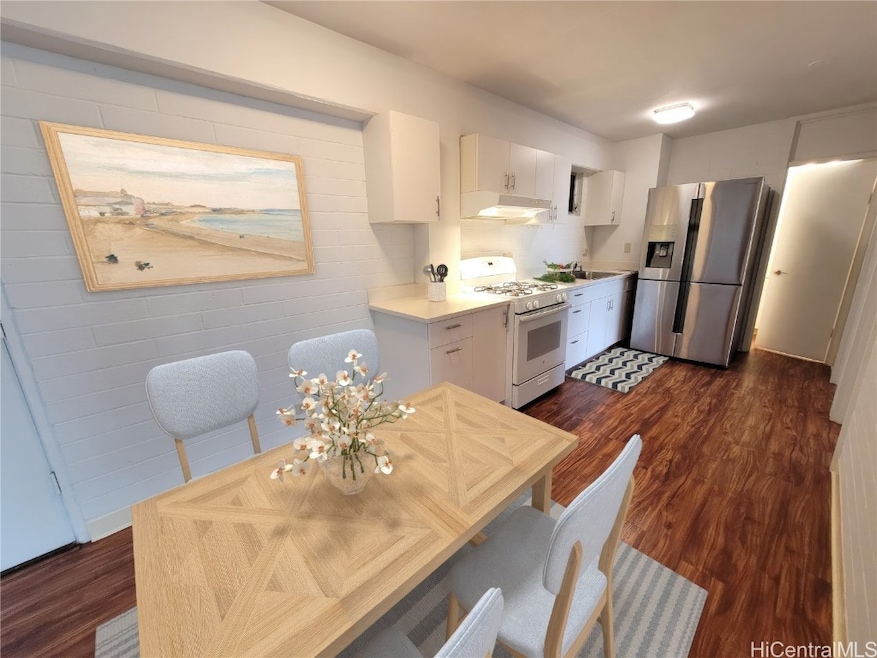 Cook and entertain guests with this open concept l