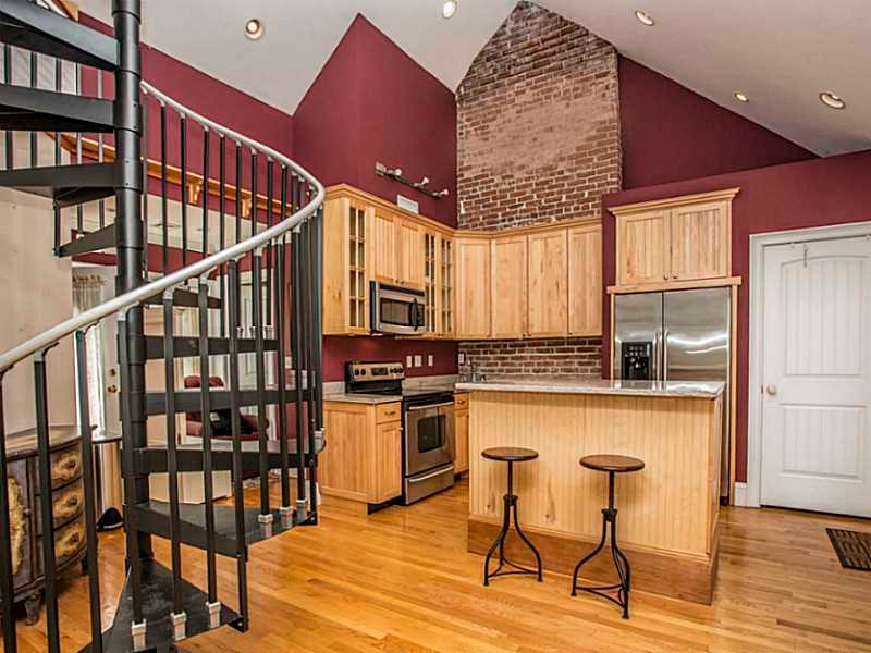 Kitchen. Granite and stainless steel appliances.