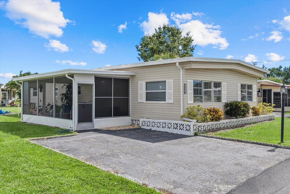 5316 53rd Ave E unit B2, Bradenton, FL 34203 - photo 1