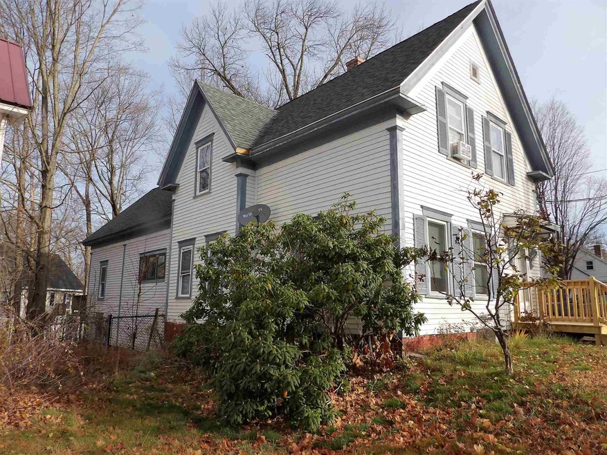 40 Oak St, Franklin, NH 03235 - photo 1