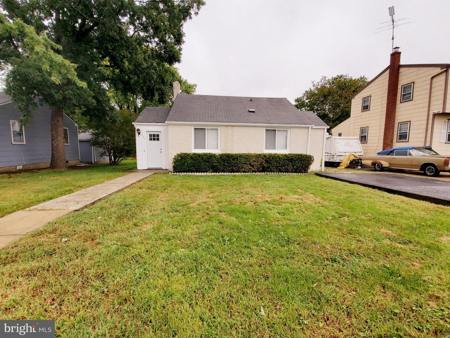 2902 Michigan Ave, Halethorpe, MD 21227 - photo 1