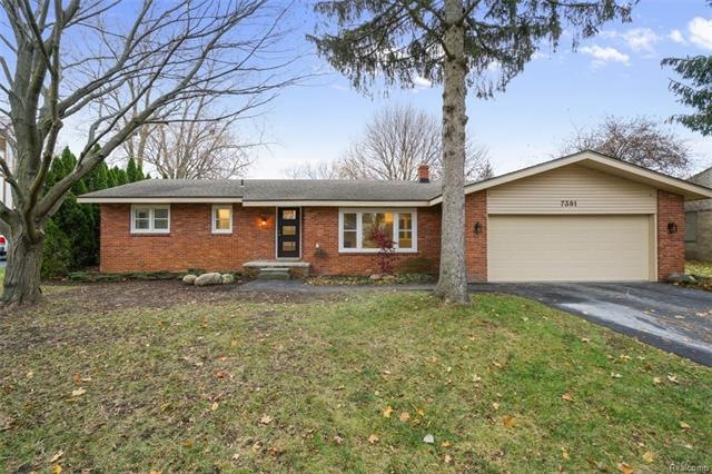7381 Finnegan, West Bloomfield