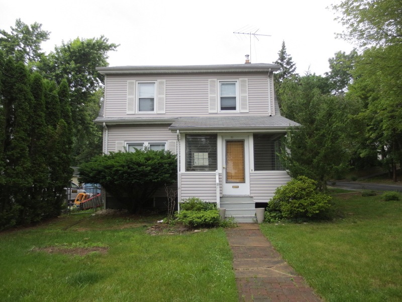 12 Congressional Pkwy, Livingston, NJ 07039 - photo 1