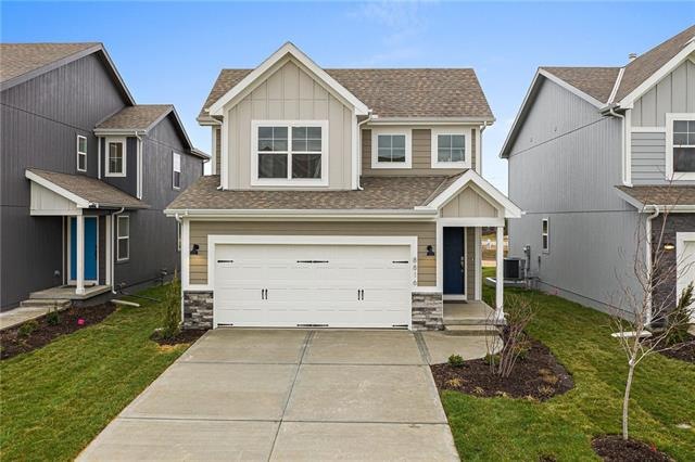 1410 Camden Ct, Raymore, MO 64083 - photo 1