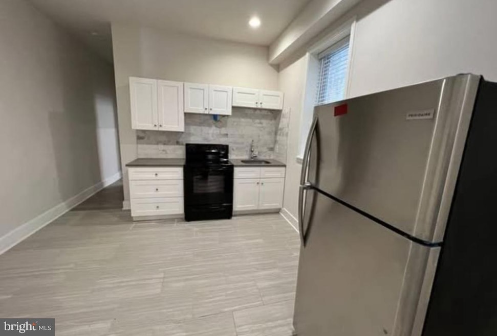 For Rent $1,300/month