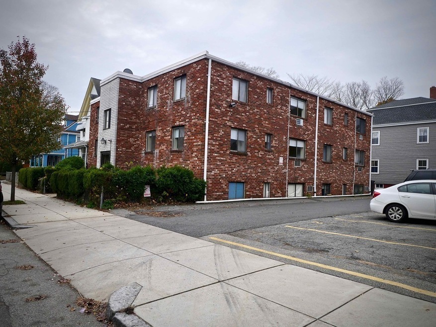 21 Myrtle St unit 10, Malden, MA 02148 - photo 1