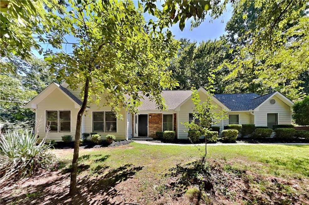 5665 Enchantress Ln, Buford, GA 30518 - photo 1