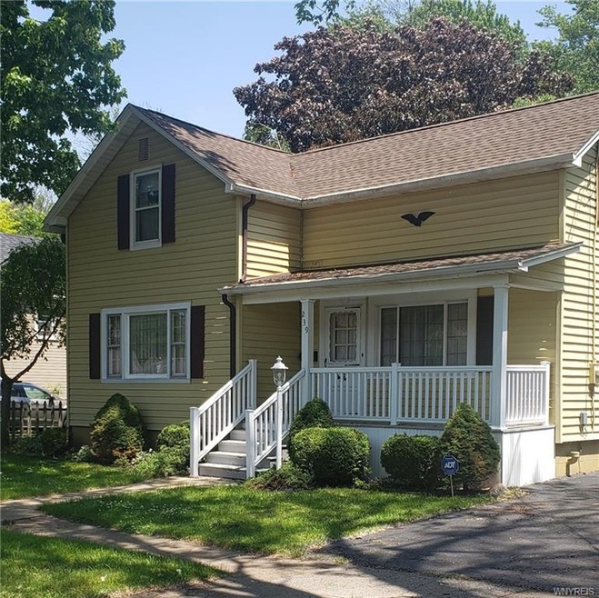 239 Stenzil St, North Tonawanda, NY 14120 - photo 1
