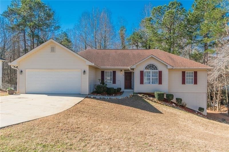 4409 Nohl Crest Ln, Flowery Branch, GA 30542 - photo 1