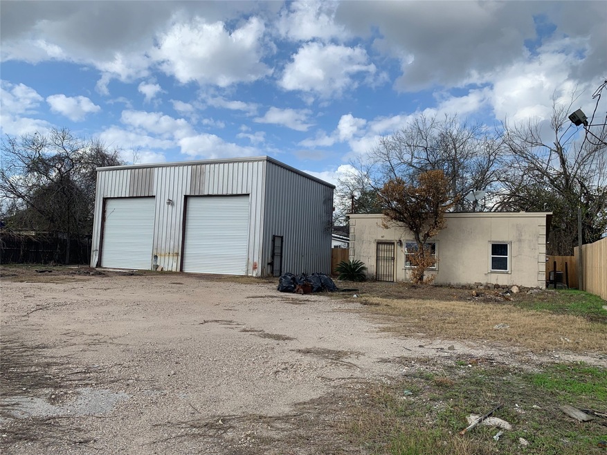 4115 Kelley St, Houston, TX 77026 - photo 1