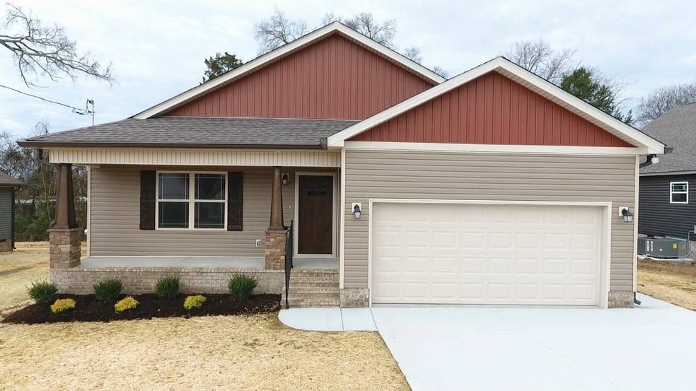 112 Bluegrass Dr, Shelbyville, TN 37160 - photo 1