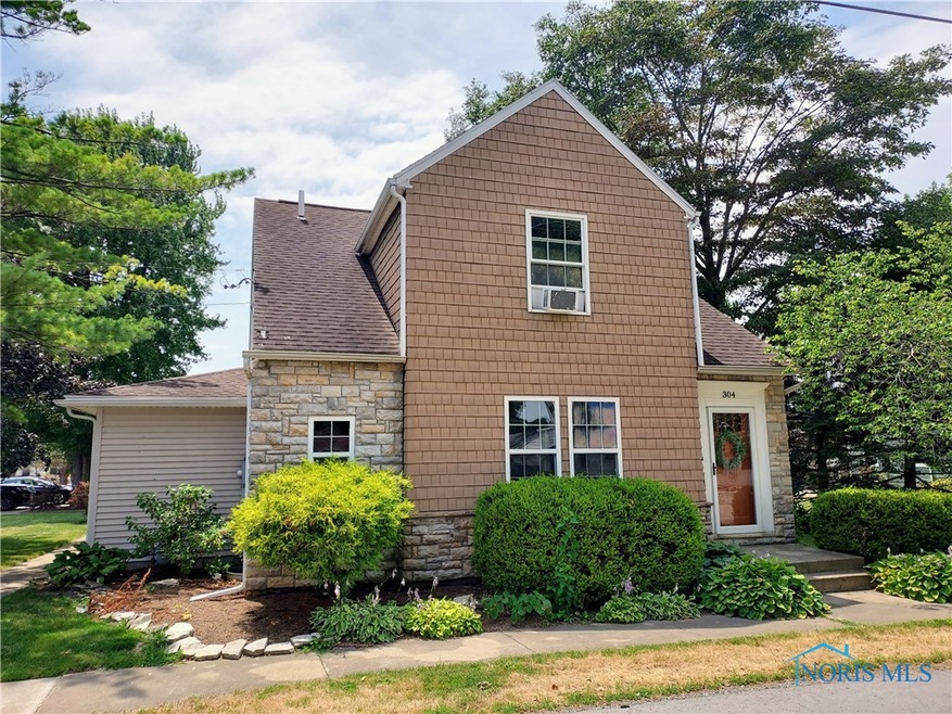 304 Eakin St, Columbus Grove, OH 45830 - photo 1