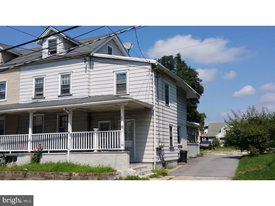 328 Fairview Rd, Woodlyn, PA 19094 - photo 1