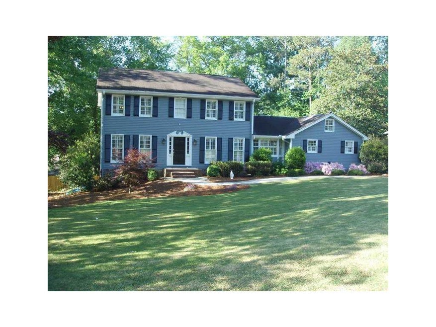 Exterior Front. Updated home situated on cul-de-sa