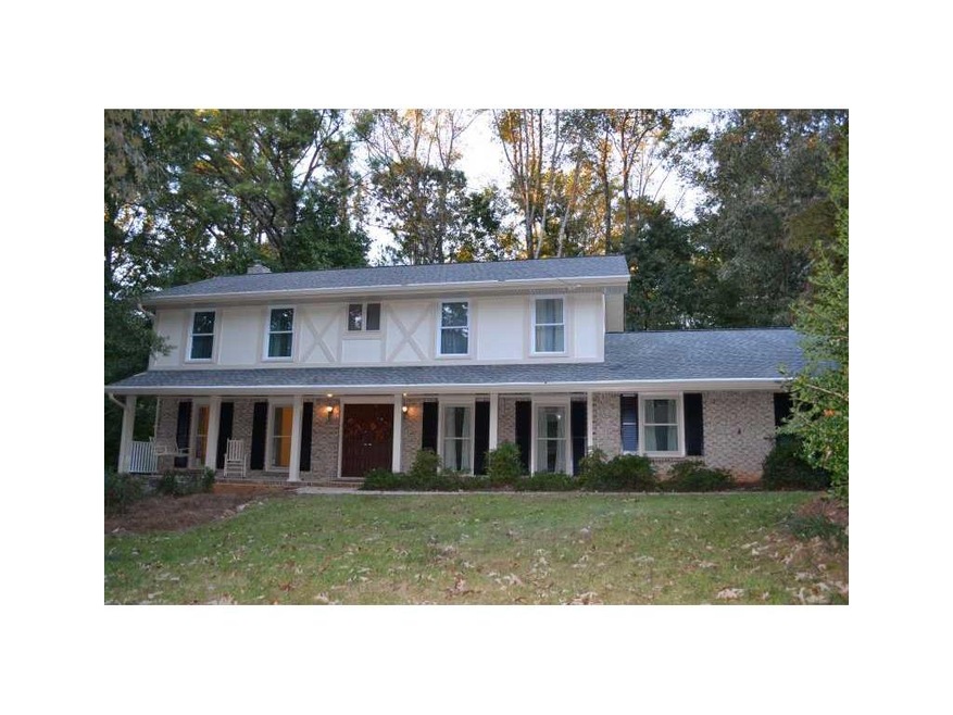 Exterior Front. Freshly painted classic brick beau