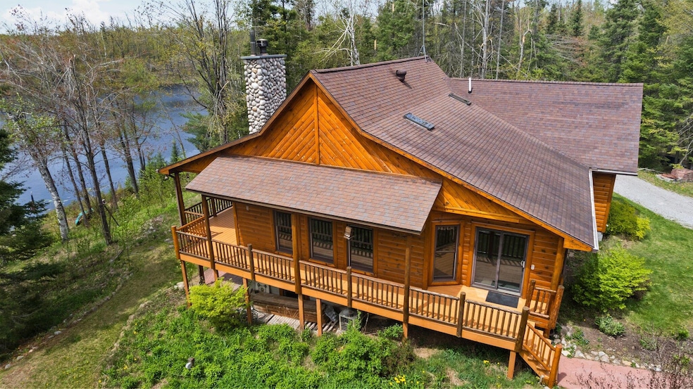 For Sale $709,000 • Co-Listing Agent
