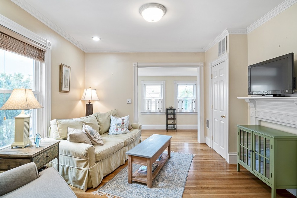 70 Albion St unit 2, Somerville, MA 02143 - photo 1