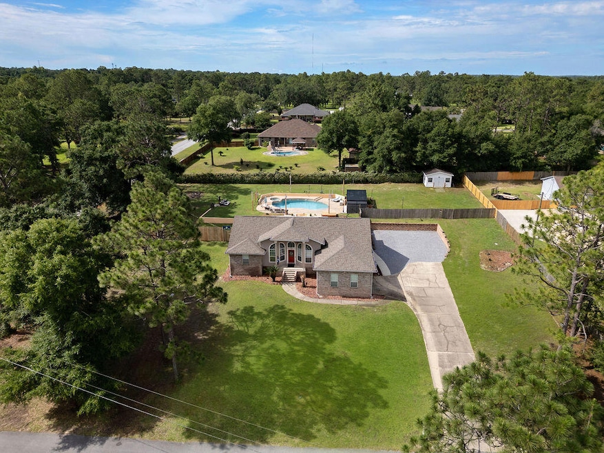 131 Wedgewood Ln, Crestview, FL 32536 - photo 1