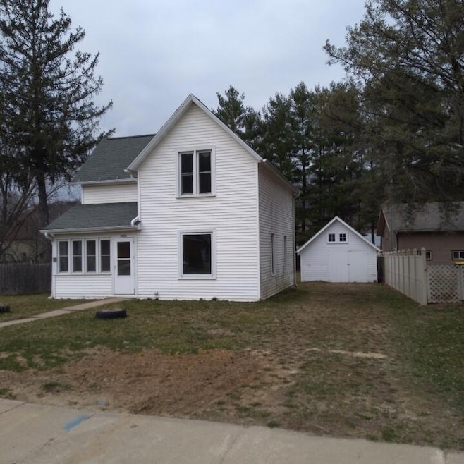 4th St. Front w Garage View