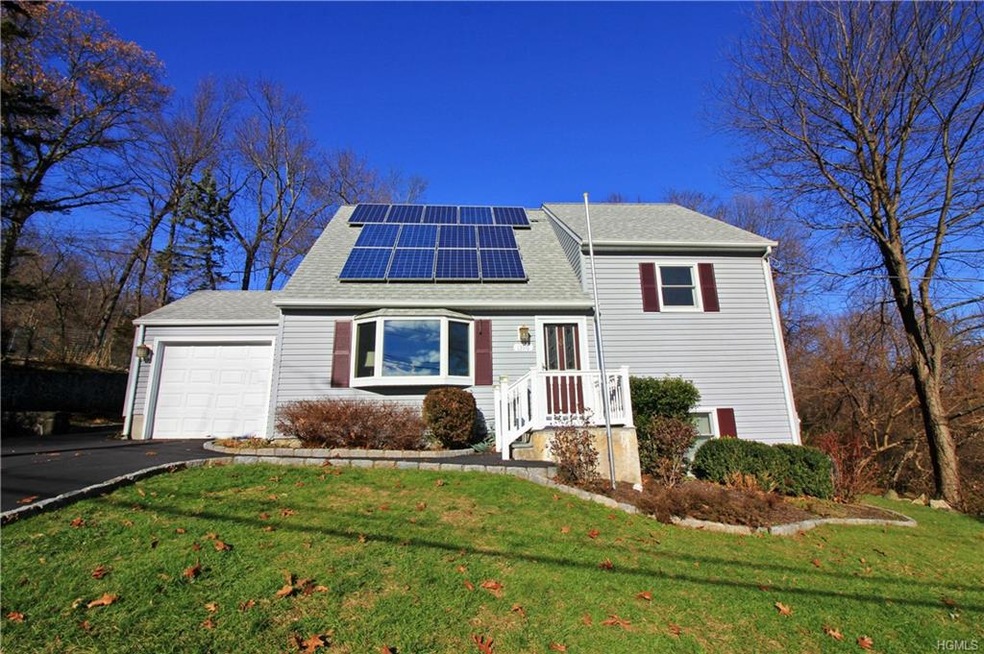 1396 Arch Dr, Mohegan Lake, NY 10547 - photo 1