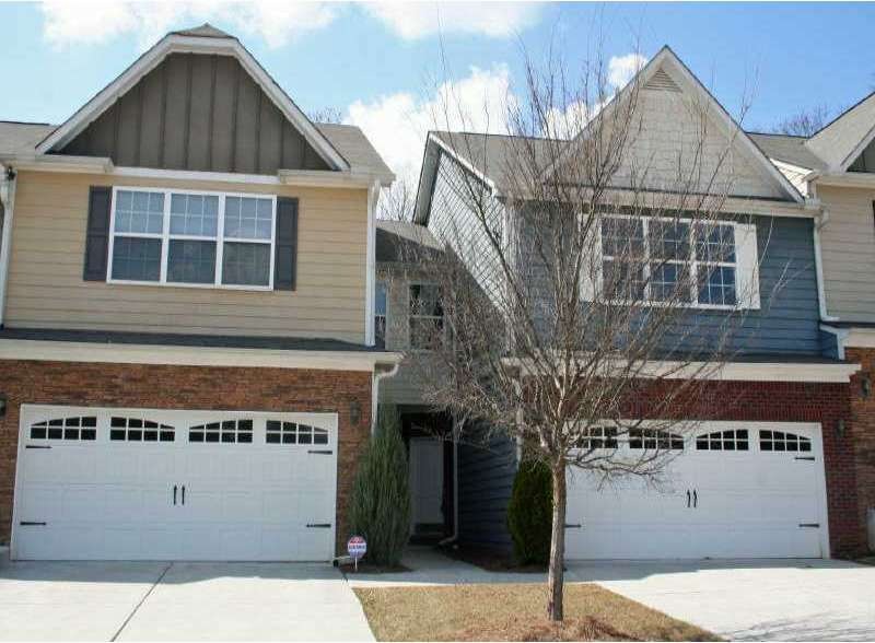 Exterior Front. Beautiful Townhouse! Never been oc