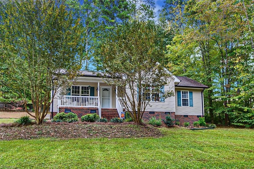 1329 Cable Creek Rd, Asheboro, NC 27205 - photo 1