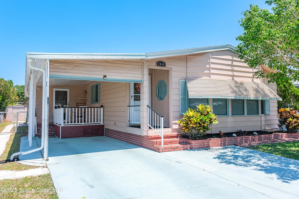 1919 Big Cypress St.