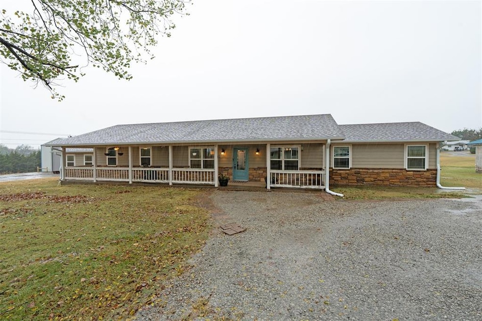 4818 W 22nd St, Cushing, OK 74023 - photo 1