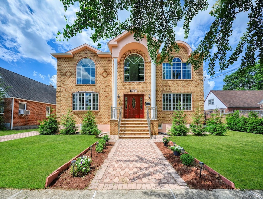 Pending $1,799,000 • Co-Listing Agent