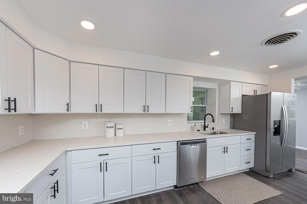 7926 Rolling View Ave, Nottingham, MD 21236 - photo 1