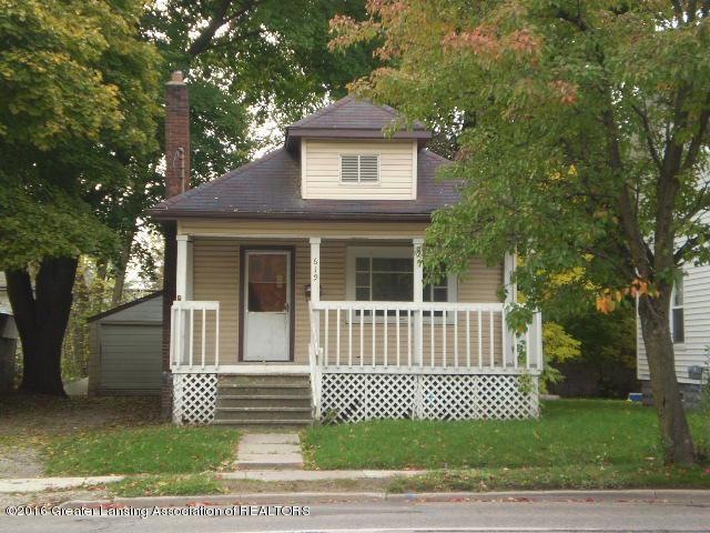619 W Mount Hope Ave, Lansing, MI 48910 - photo 1