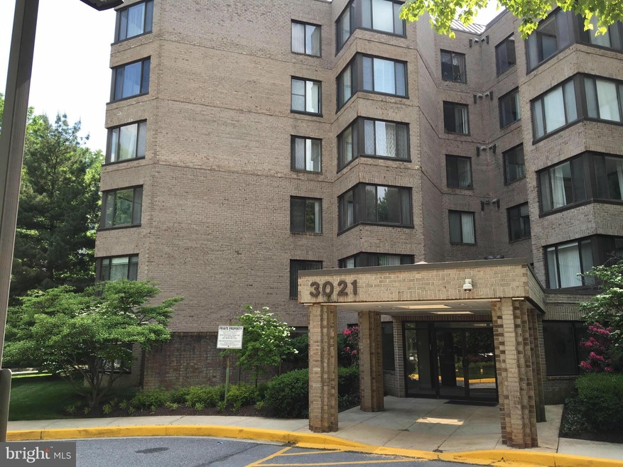 Towers Condominiums unit 206B, Baltimore, MD 21209 - photo 1